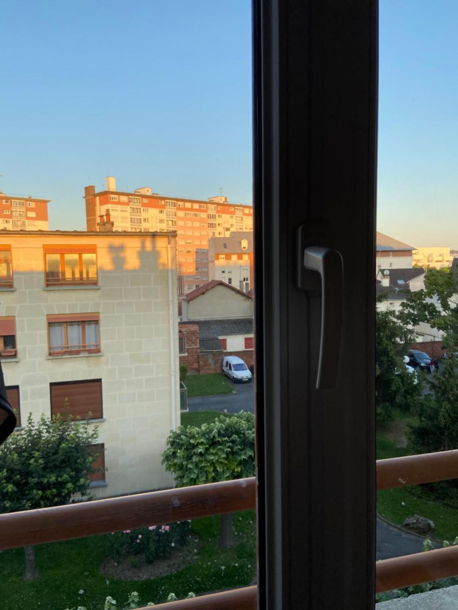 Chambre Double Cosy Aux Portes De Paris Drancy Eksteriør billede